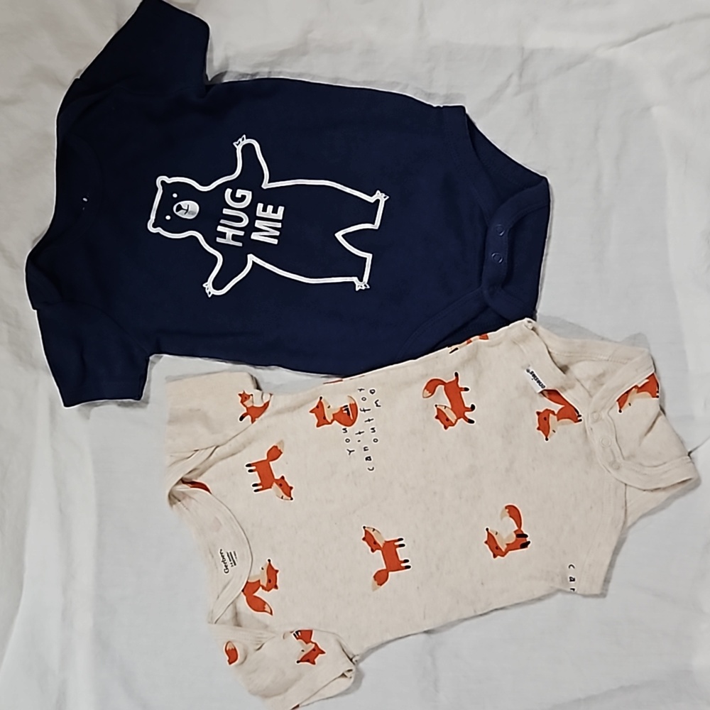 5 for $15!! Gerber Fox Onesie 3-6 Months & Member's Mark long sleve bodysuit 3-6